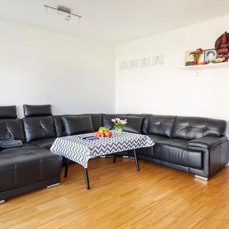 Privat Zimmer Richtung Messe Hanover Exterior photo